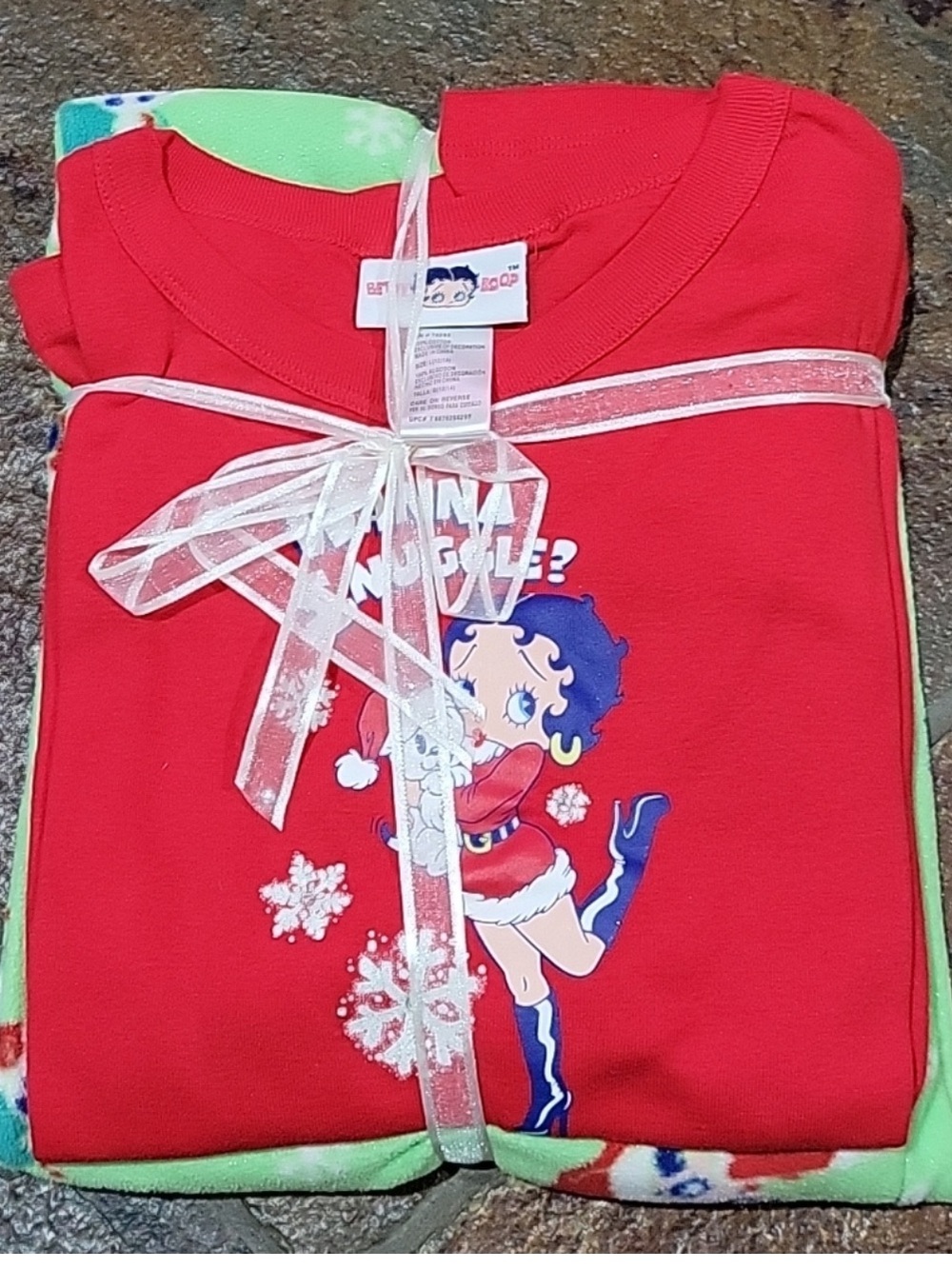 Vintage NWOT Betty Boop Wanna Snuggle Pajama Ser